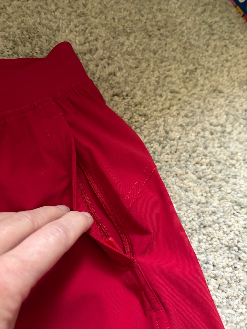 Lululemon Size 2 Red Women’s Red Jogger Pants - Lightweight Activewear - Picture 4 of 7